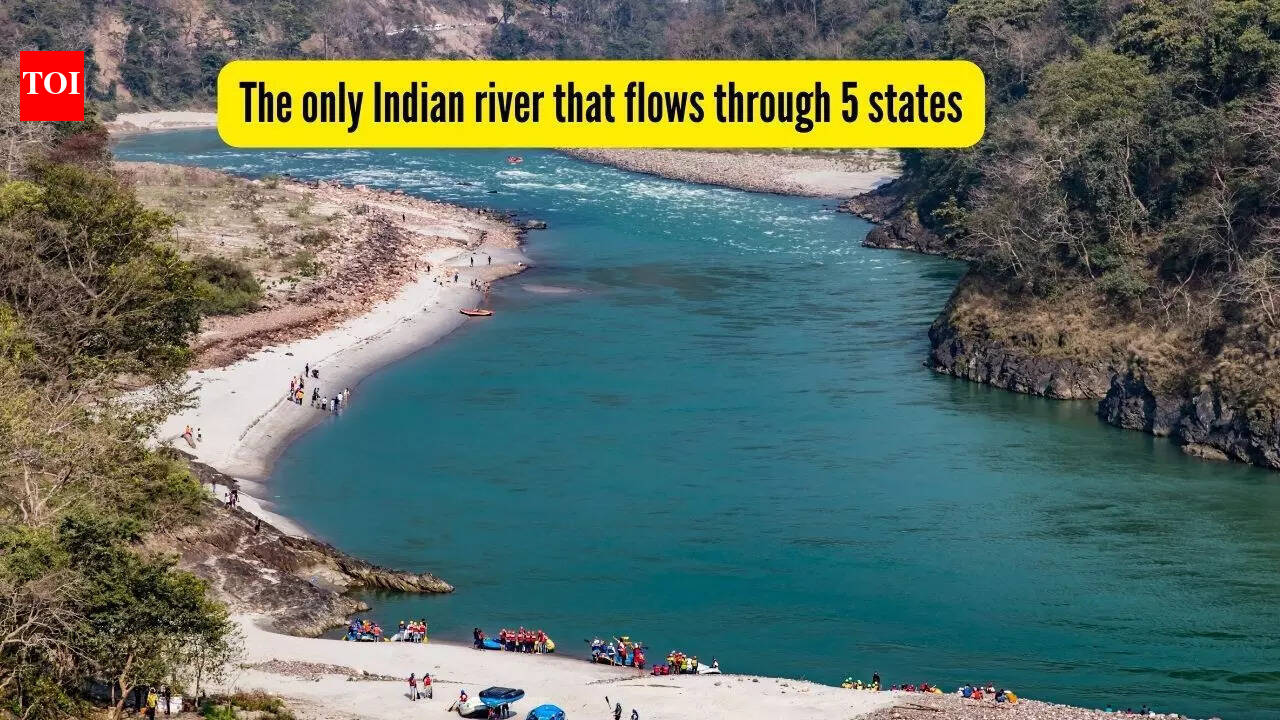 The only river that flows through 5 states of India and what are the other things which makes it unique |