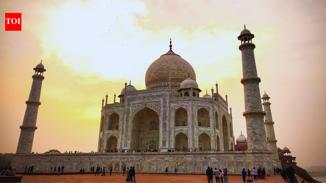 “They can’t take no for an answer,” Foreign tourist shares his Agra experience and why it is a lesson for everyone |
